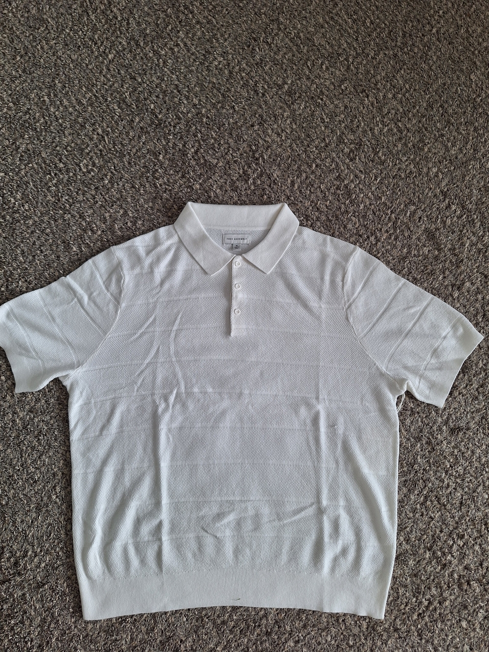 Free Assembly XL Men's White Short-Sleeve Polo Shirt